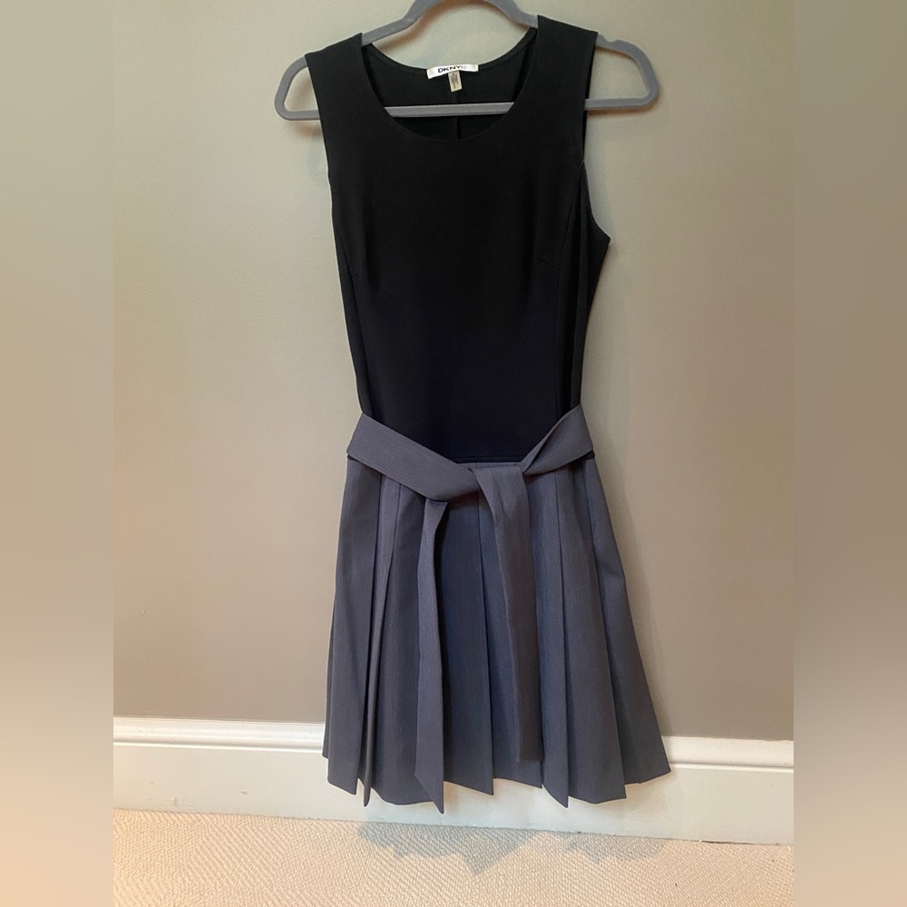 DKNYC , size S, black top w gray bottom, great quality